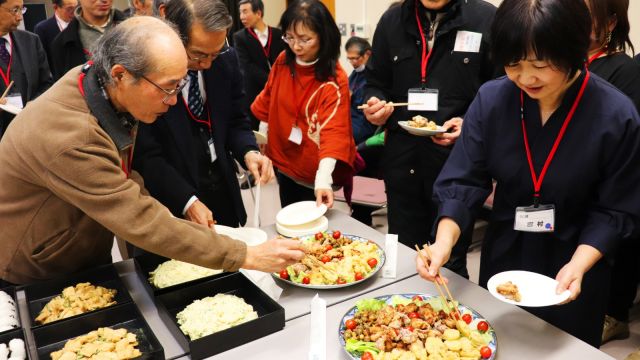 「懇親会」では地産地消の料理もご用意